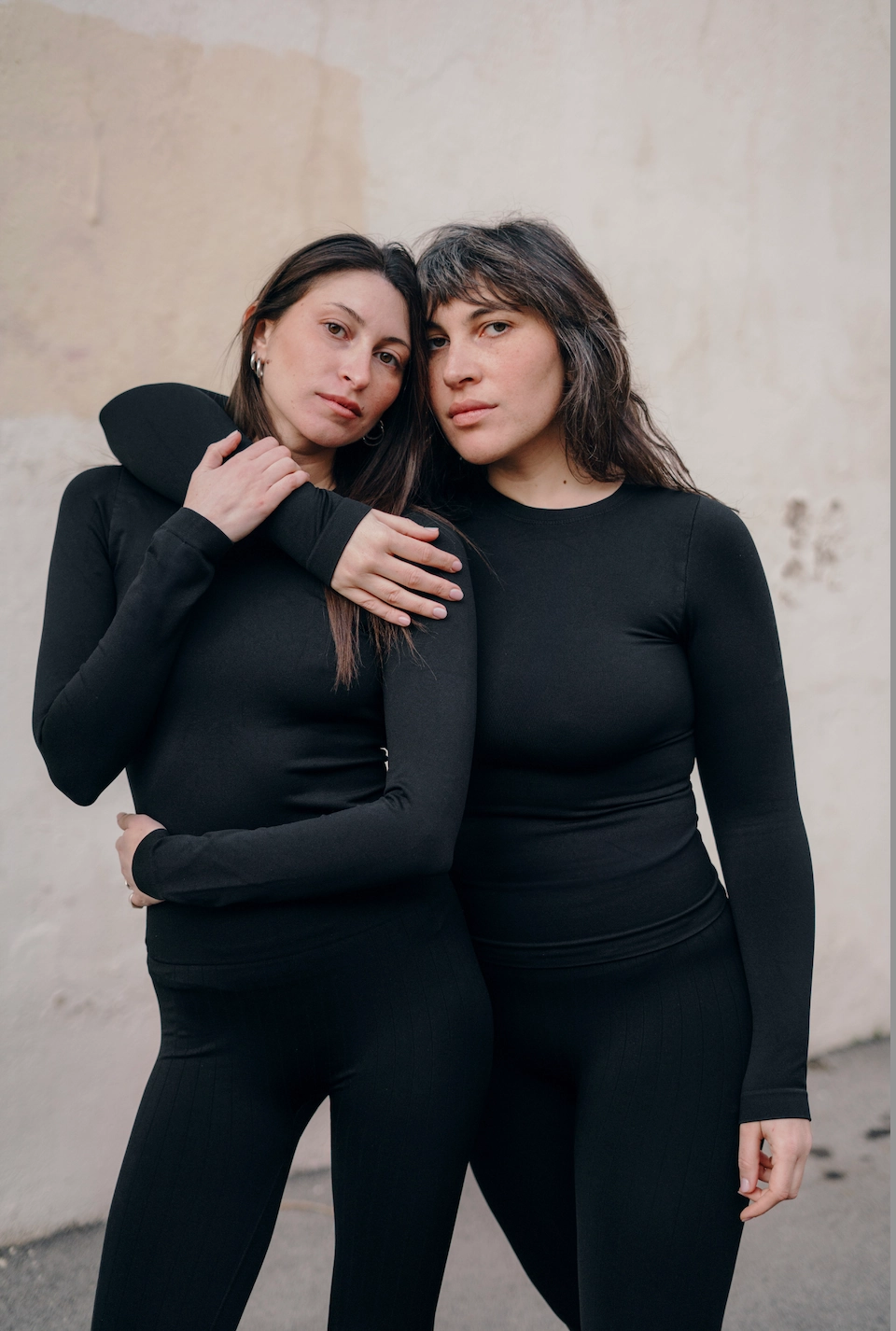 GRACIOUS Long Sleeved Top | Black