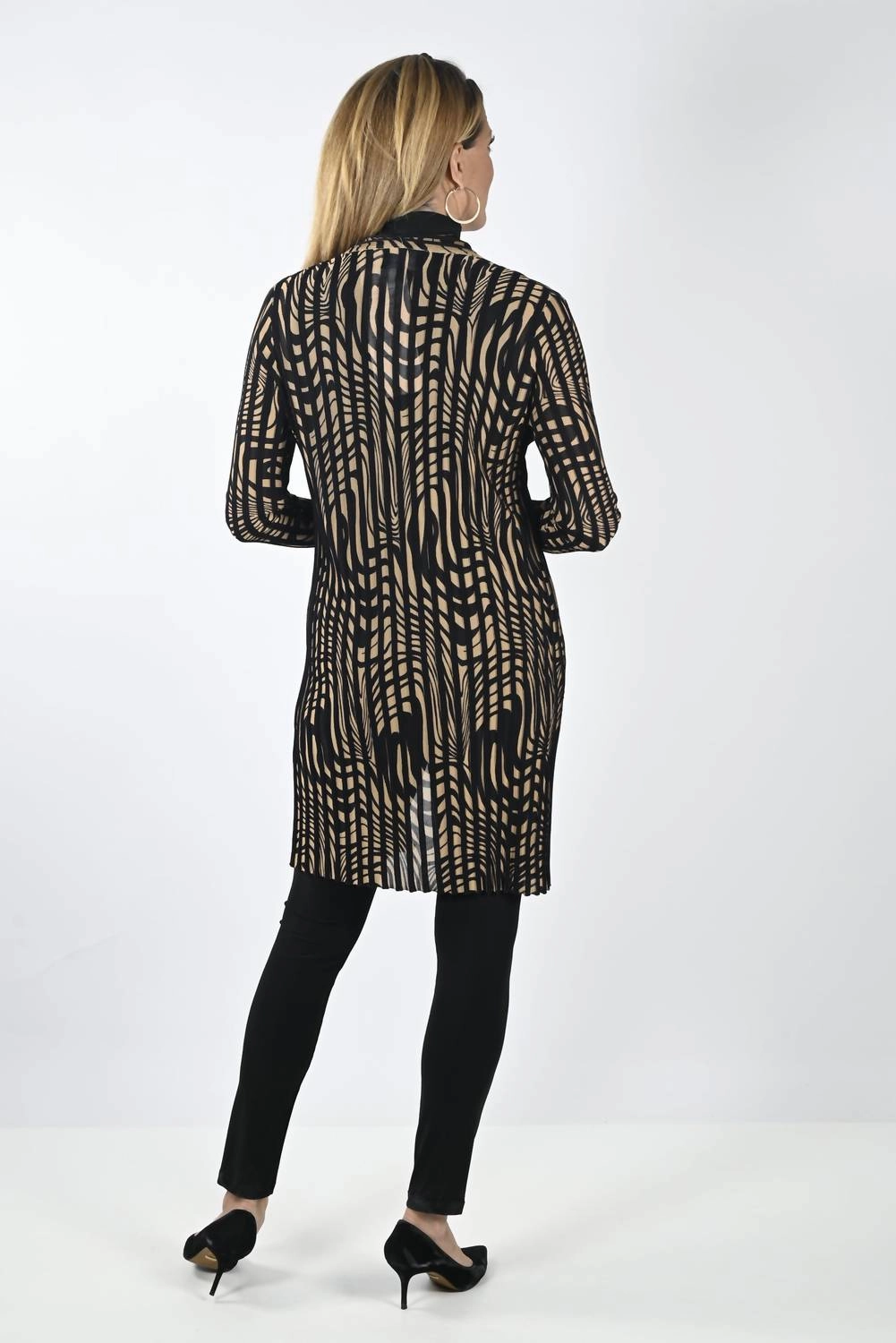 Knit Cover-Up In Black / Tan