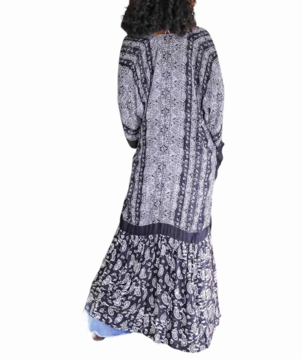 Long Paisley Flowy Kimono In Black