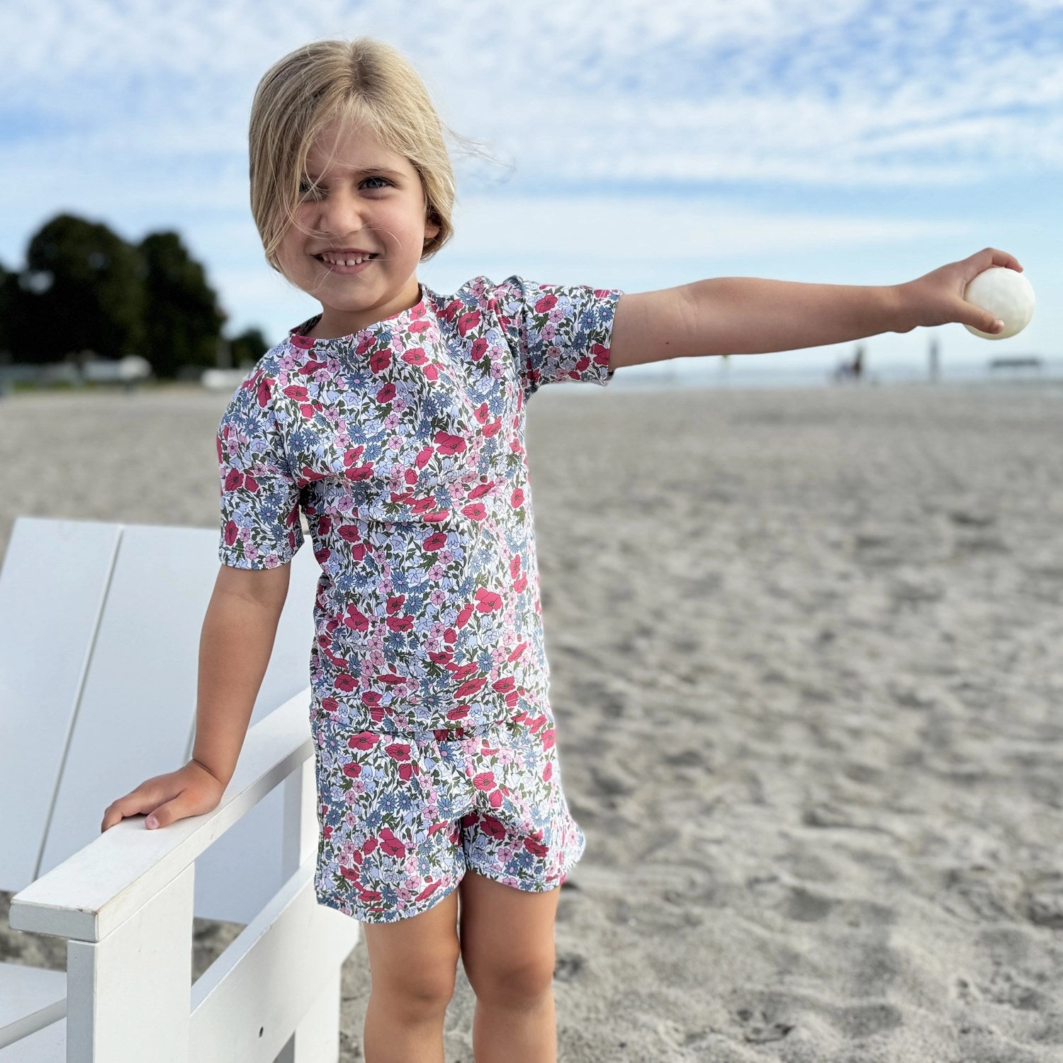 Petit Crabe Poppy & Daisy P Luna Boatneck Uv-Shirt S/S - Made With Liberty Fabric