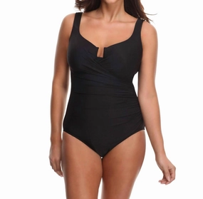 Plus Size Escape Underwire One Piece Swimsuit In Black