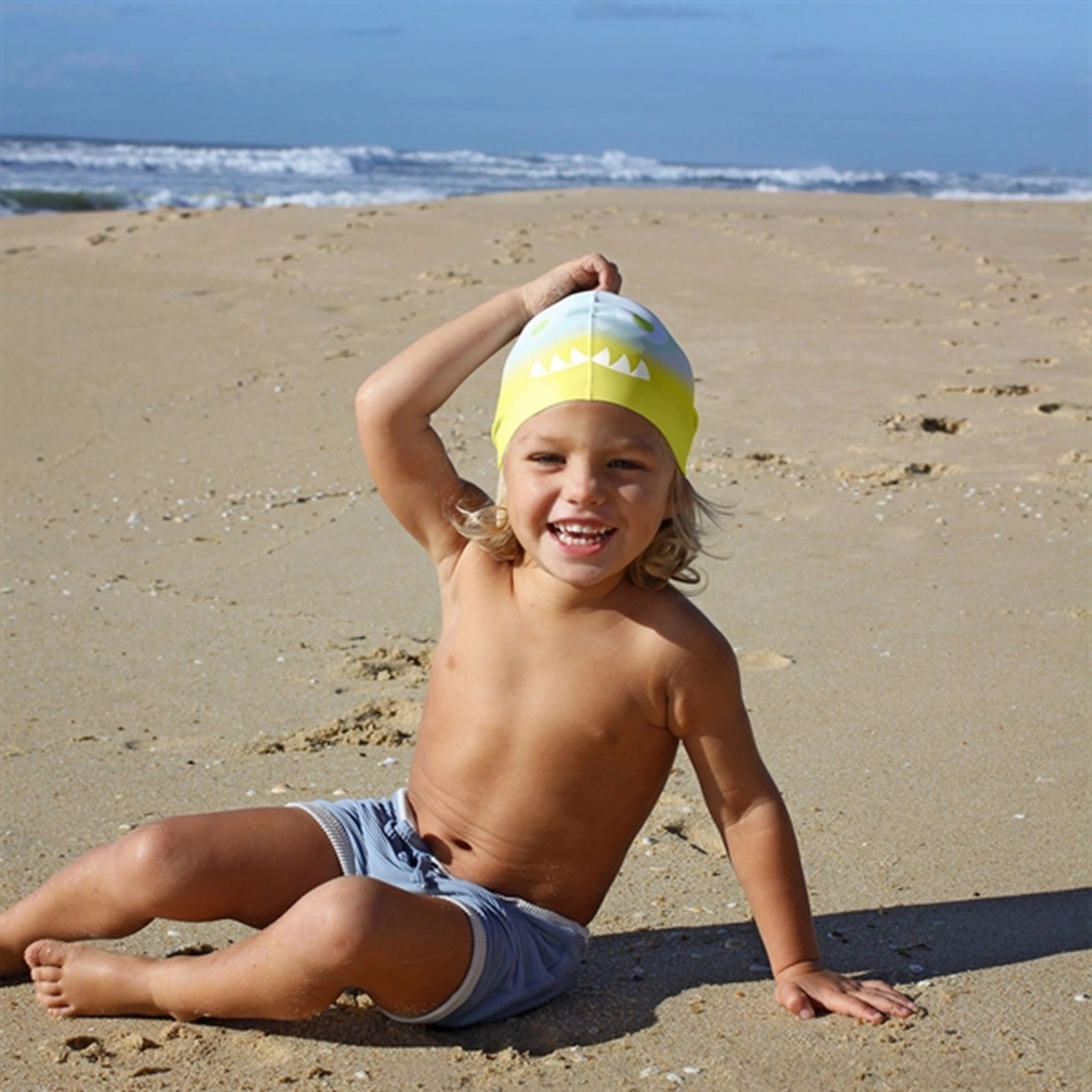 SunnyLife Swimming Cap Shark Tribe Khaki Ombre