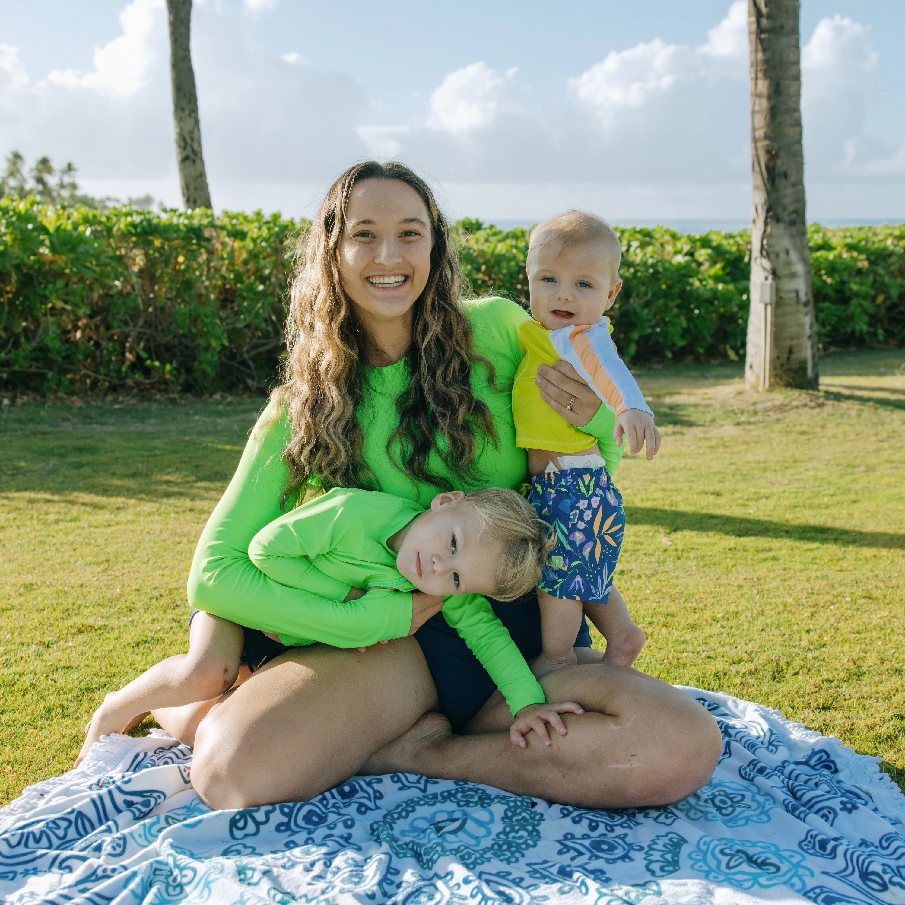 Women's Long Sleeve Crop Rash Guard | ???Neon Green???
