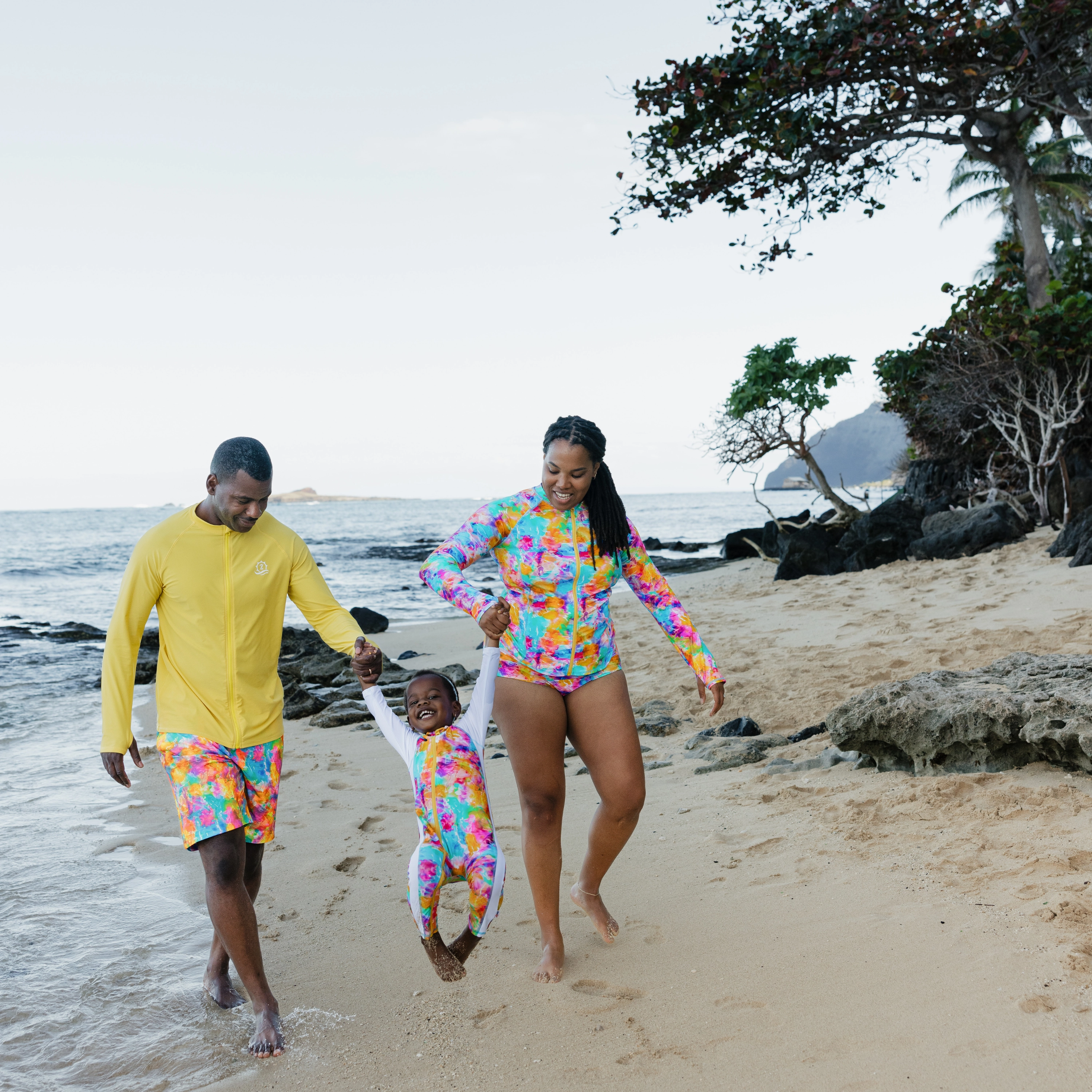 Women's Long Sleeve Rash Guard with Pockets | "Impressions"