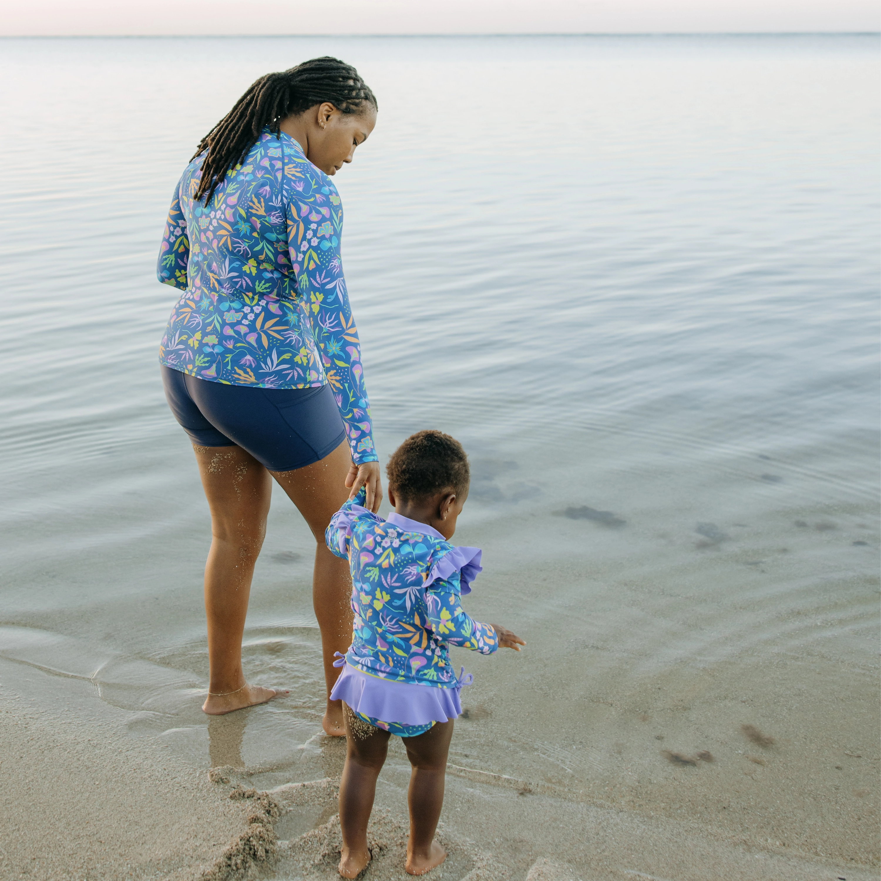 Women's Long Sleeve Rash Guard with Pockets | "Tropadelic"