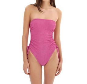 Zarina Berry In Pink